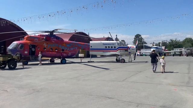 (vlog)Новосибирск,в гости к сестре,рестораны,развлечения смотреть онлайн