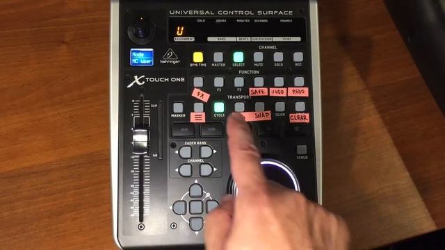 Контроллер Behringer X-Touch One. Настройка и установка темплейтов. смотреть онлайн