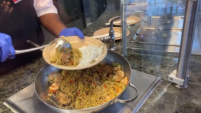 Bolton Dining Commons Lemon Grass Kitchen смотреть онлайн