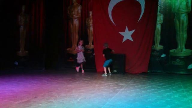 Детская анимация в отеле смотреть онлайн