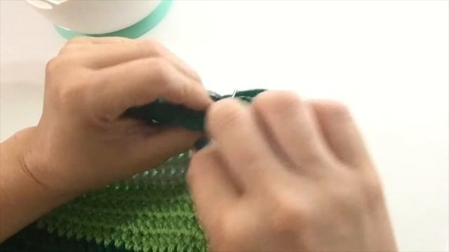 Crochet Hungry Caterpillar Newborn Hat and Cocoon смотреть онлайн