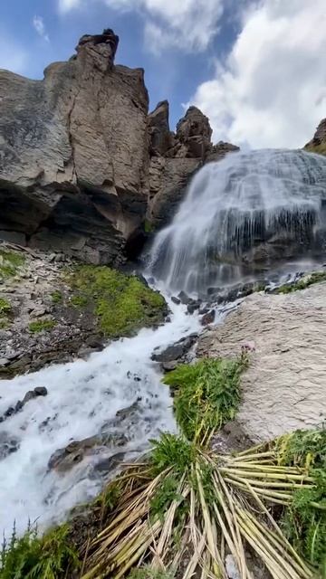 Водопад Девичьи Косы смотреть онлайн