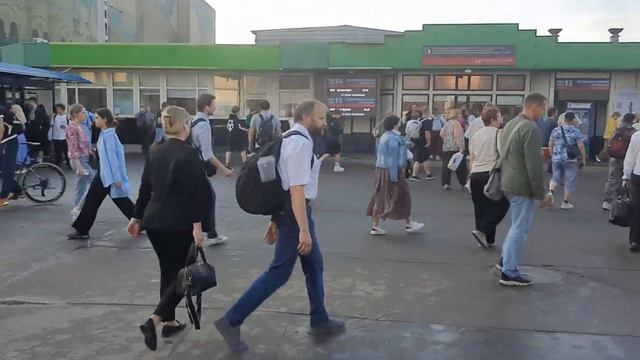 ПОЛНЫЙ КРУГ ВОКРУГ Здания Ярославского вокзала в Москве вид на вокзал снаружи лицевой задней сторон