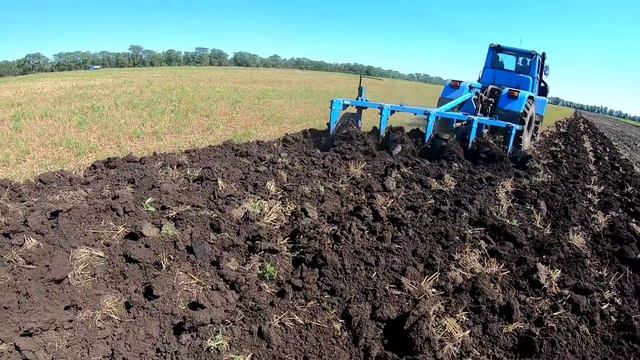 Пашем ячмень. плуг пску 5. Т 150 смотреть онлайн