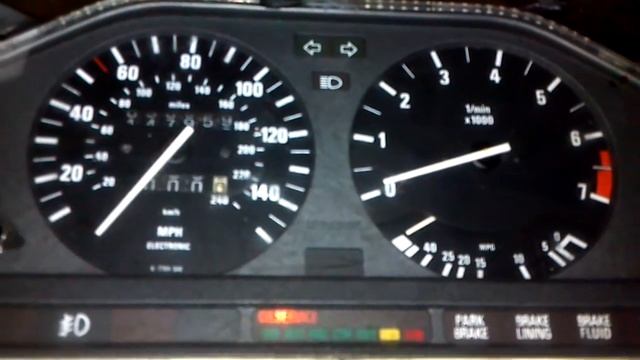 Cold started the e30 at 30°F смотреть онлайн