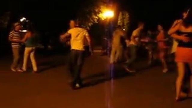 Танцы в ночи смотреть онлайн