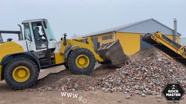 Liebherr L538 In Action // Hungary // RockMaster