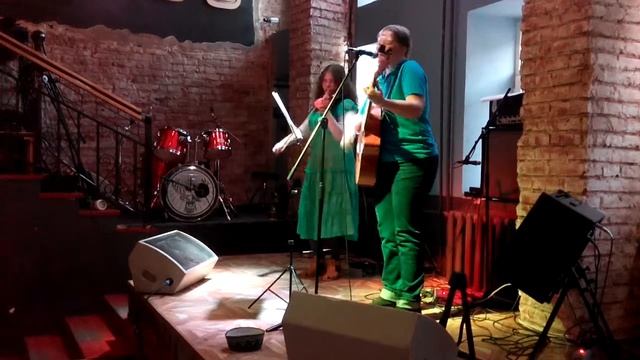 Песня. Кафе Мьюз. Марина Толстопятова смотреть онлайн