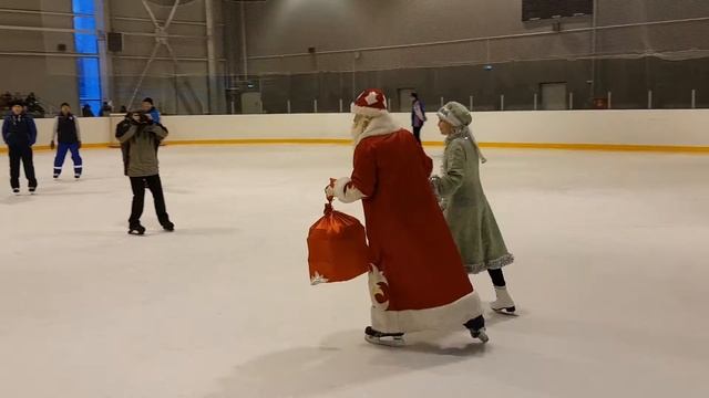 Дед Мороз в гостях у команды Юность! 17.12.16 смотреть онлайн
