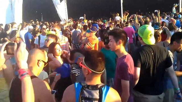 VELD Music Festival Toronto, Outside Bacardi Tent (Gareth Emery) смотреть онлайн