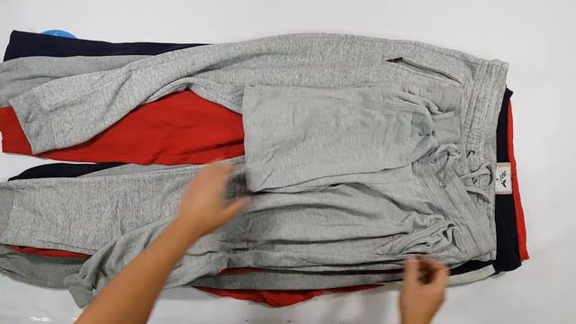 00414 Спортивные штаны Х/Б (soex) 1 пак 12,00 8,57€ 26 ед 285 за ед 7 403р смотреть онлайн