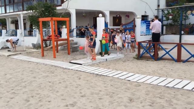 Выпускной в младших классах в Одессе и Ильичевске смотреть онлайн