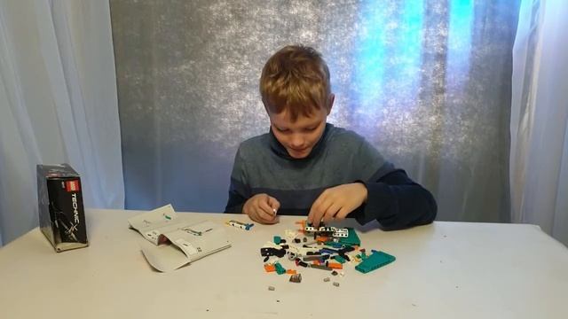 Классный спортивный самолет из кубиков ЛЕГО | LEGO TECHNIC #42117. смотреть онлайн