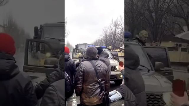 Мелитополь встречает российскую армию. 04.03.2022г. смотреть онлайн