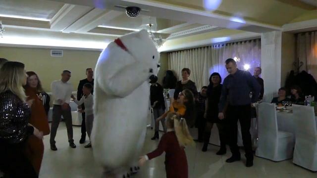 БІЛИЙ ВЕДМІДЬ НА ВАШОМУ СВЯТІ. 0500830383. ГАРНИЙ НАСТРІЙ ГАРАНТОВАНО! РЕКОМЕНДУЮ. смотреть онлайн