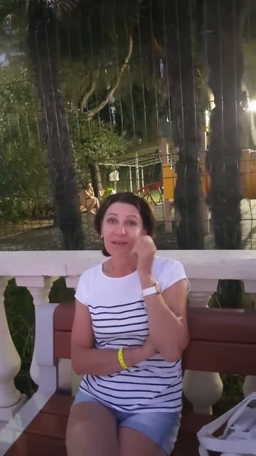 На набережной в Адлере. смотреть онлайн