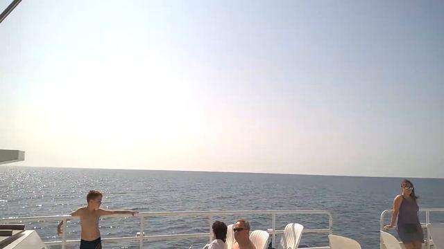 Морская прогулка на катамаране Дельфин поселок Дивноморск смотреть онлайн