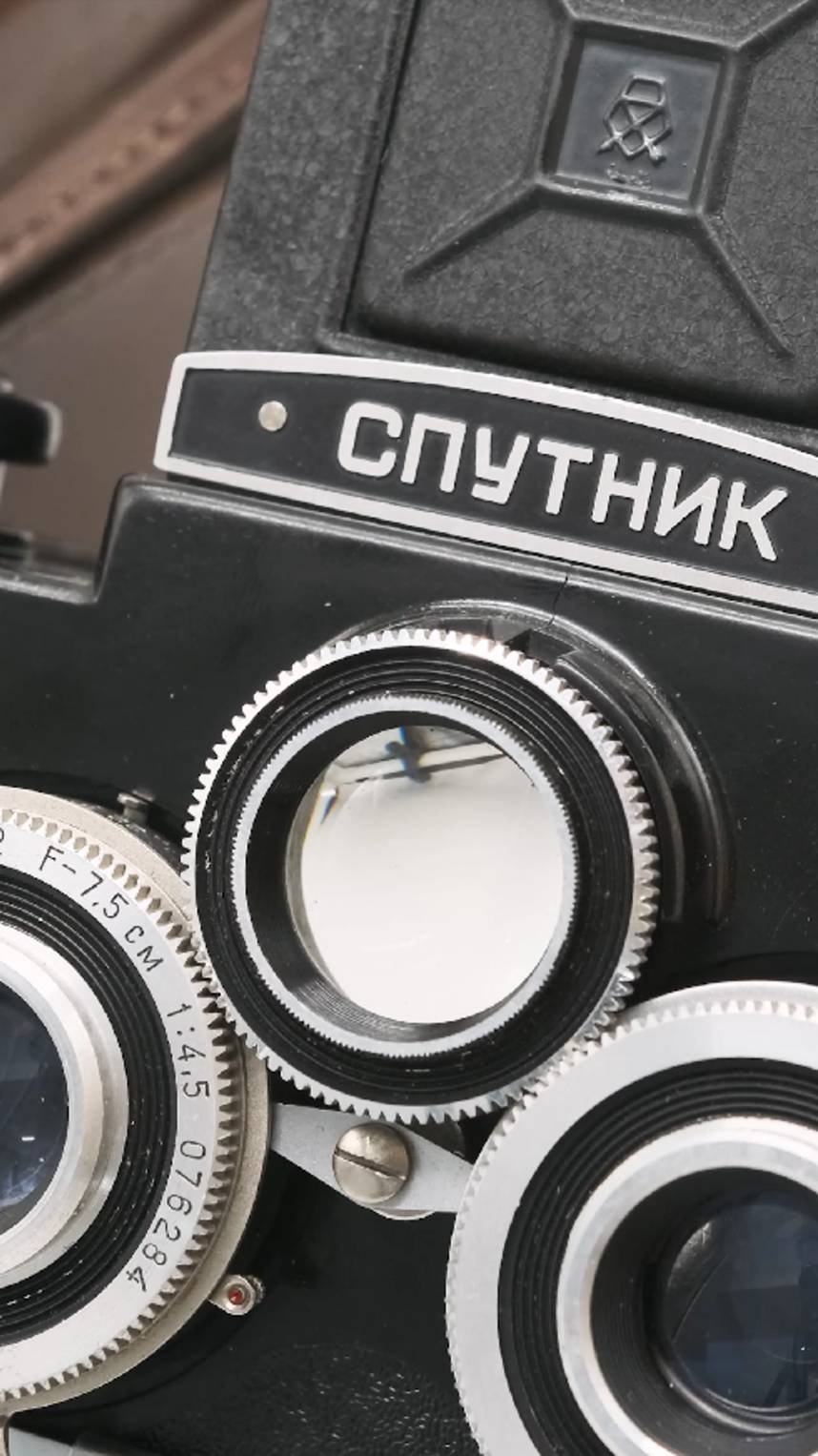 Редкий советский зеркальный фотоаппарат Спутник