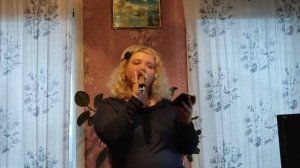 Парыгина Наталья 
песня "У вешневом саду"