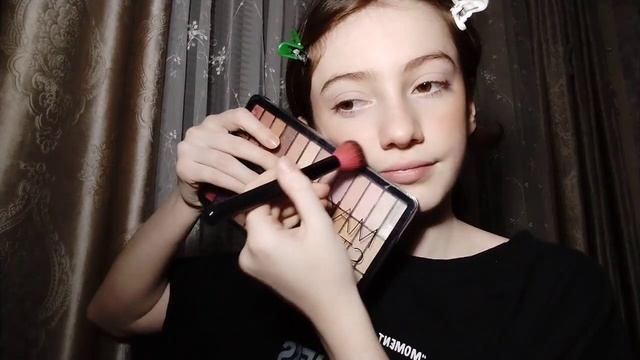 красимся натуральным мейком// Vogue спасибо 😭 смотреть онлайн