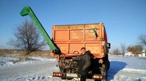 Загрузчик сеялок Зус-7К