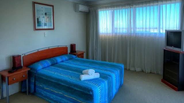 Голд-Кост - Sandcastles On The Broadwater смотреть онлайн