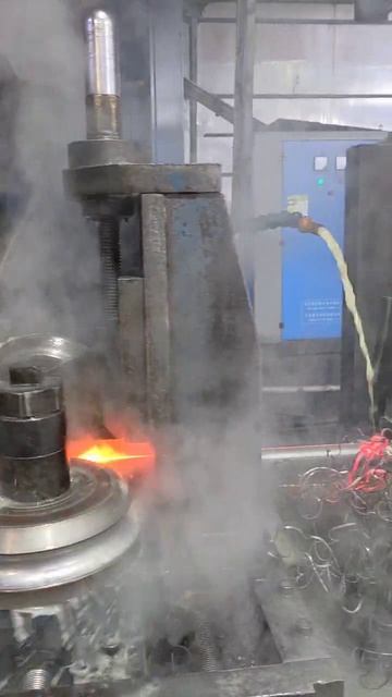 Производство труб 25х2.8х6000 смотреть онлайн