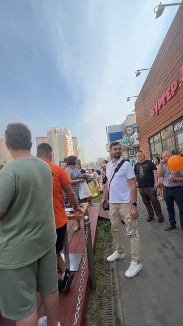 Открытие кафе FoodBanD в Химках, пицца за 1₽ смотреть онлайн