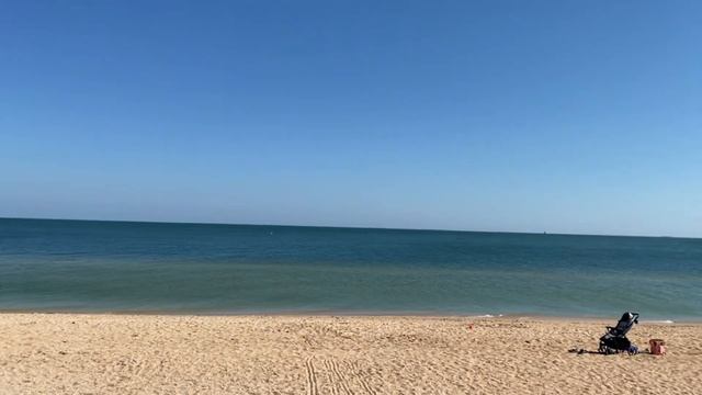 Море в Голубицкой. Обстановка. Теплое море. смотреть онлайн