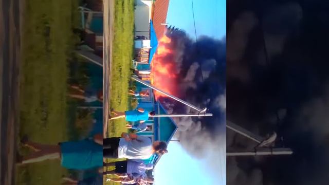 ШОК!!! Смотреть всем!Пожар в Шереметевке. смотреть онлайн