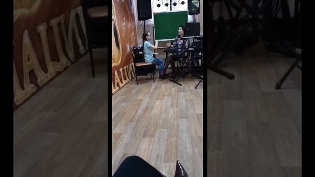 Софья Морозова=12.04.2019=пятница= после кафе сразу на вокал=индивидуальное занятие! смотреть онлайн