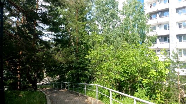 территория санатория Россия г. Белокуриха июнь 2024г. смотреть онлайн