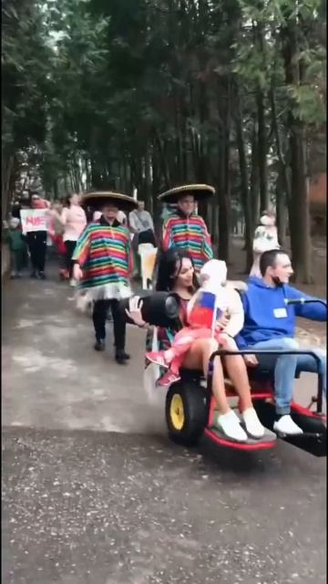 Развлекаем гостей #everyday #шоу #анимация #funnyvideo #отдыхвподмосковье смотреть онлайн