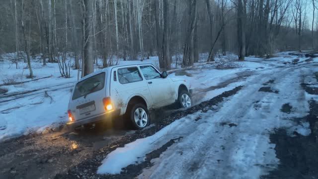 Покатушки. Засадили Ниву и Волгу 9 раз.