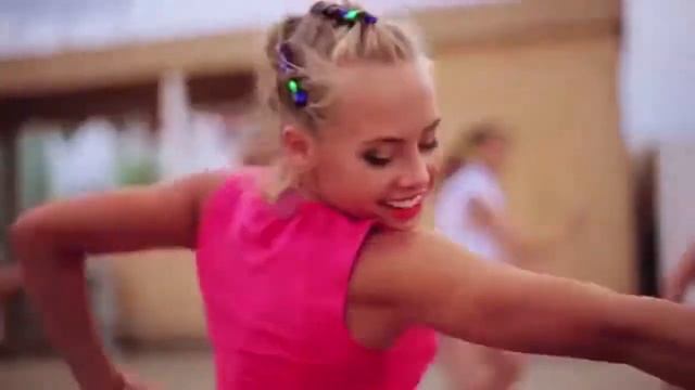 OG OLD GIRL DANCE VIDEO TONE KAY & JAHAN DIN смотреть онлайн