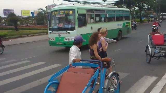 Сайгон, переходи дорогу правильно))) смотреть онлайн