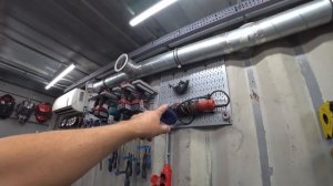 Обзор мастерской из морского контейнера.