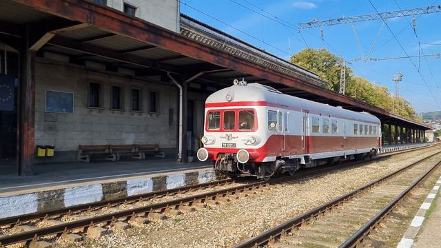 СВ 20 412 с ДМ 19 001 потегля от Шумен смотреть онлайн
