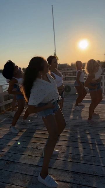 Lady Bachata Евпатория #бачатаЕвпатория #бачатадлядевушек #новыйнабор #bachata_evpa смотреть онлайн