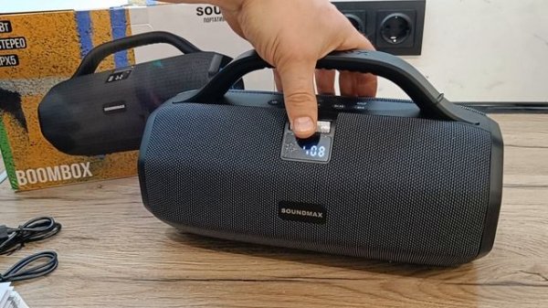 Soundmax SM-PS5033b компактный boombox