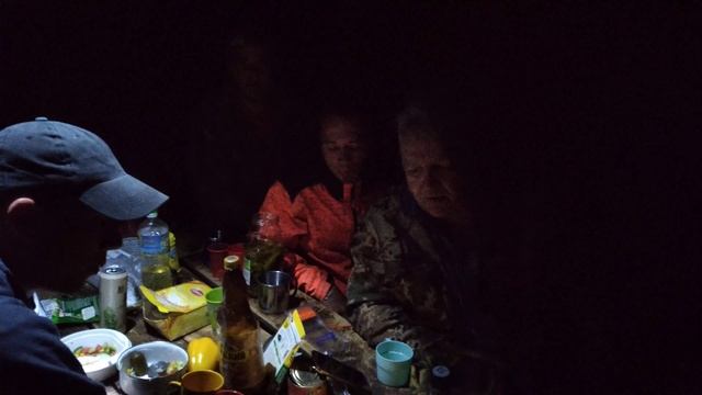 Поём песни в походе смотреть онлайн