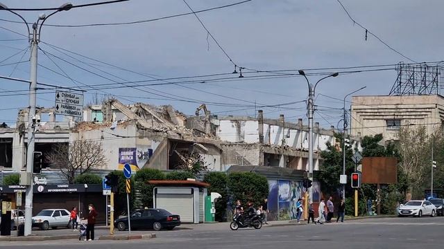 АЛМА-АТА. СНОС ГОСТИНИЦЫ ТУРКИСТАН. район Зеленого базара. 20 05 2023 смотреть онлайн