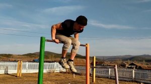 (Смертник) на турнике.