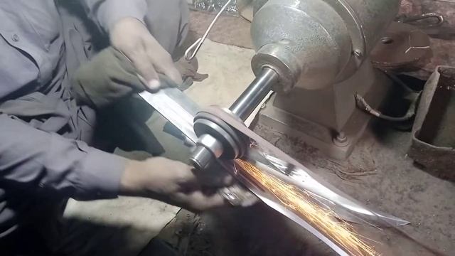 BIG BOWIE KNIFE смотреть онлайн