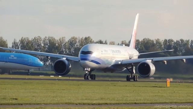 CHINA AIRLINES(mikado pheasant livery) Airbus A350(B-18901) Take-off at Polderbaan, Schiphol смотреть онлайн