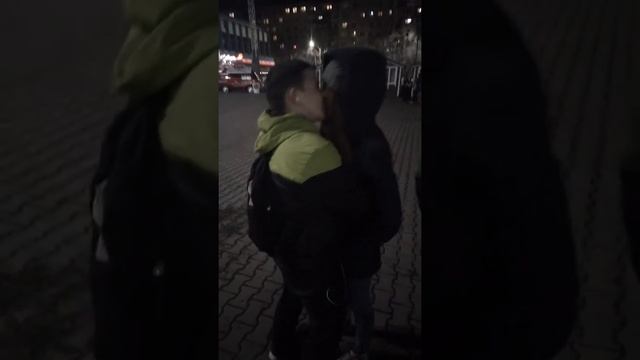 Алкаш на торговом центре!!! смотреть онлайн