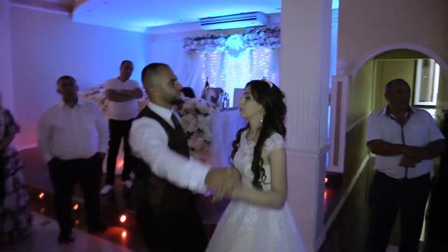 Приглашённый гость Майкл на свадьбе Карена и Светланы 18 08 2018г Самара смотреть онлайн