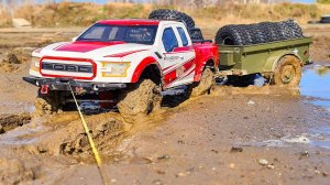 RC Ford Raptor с Прицепом против СКОЛЬЗКОЙ ГРЯЗИ! 😱 Эпичное Спасение Лебедкой 4x4!