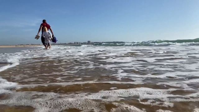 Alvor. Прогулка по берегу смотреть онлайн