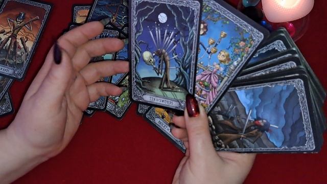 Спешит , бежит , торопится ! смотреть онлайн